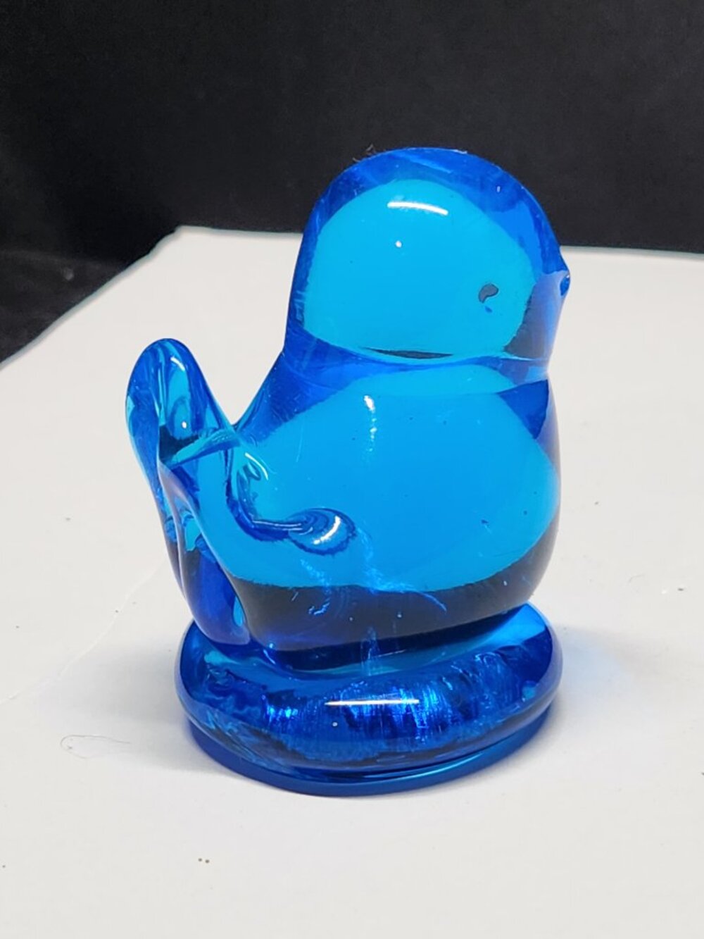 Lee Ward 1993 Cobalt Blue Hand-Blown Glass Bird Figurine